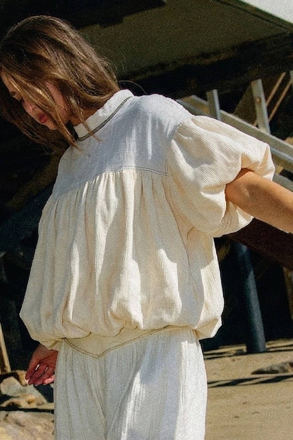 T2965 Ruffle Sleeve & Hem Contrast Detail Crop Top