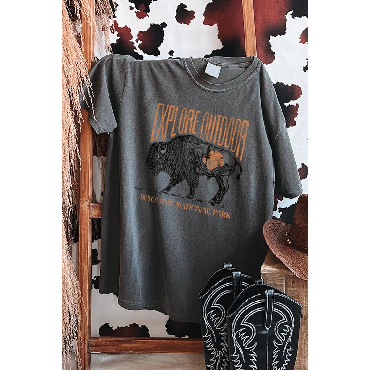 Explore Outdoor  Buffalo Graphic Oversized Tee