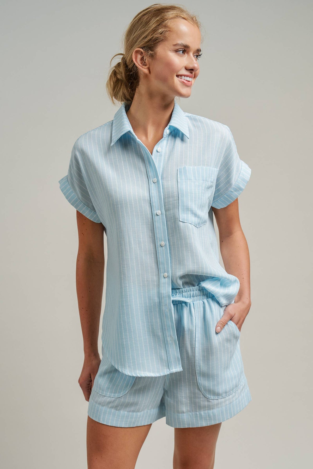 Linen Short Sleeve Button-Down Shirt