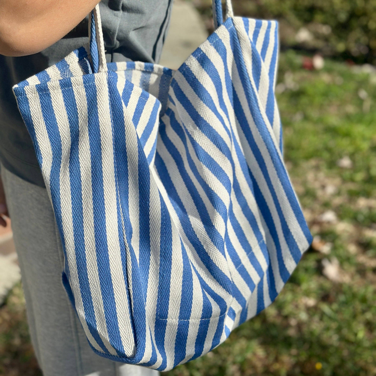 Blue & Cream Striped Tote Bag, Large Shoulder Bag, Beach Bag, Summer Market Bag, Casual Everyday Tote, Travel Bag, Boho Striped Handbag, Gift For Her (Copy)