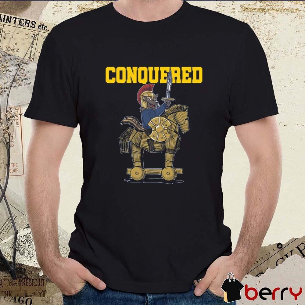 Michigan Wolverines Conquered Pocket t-shirt