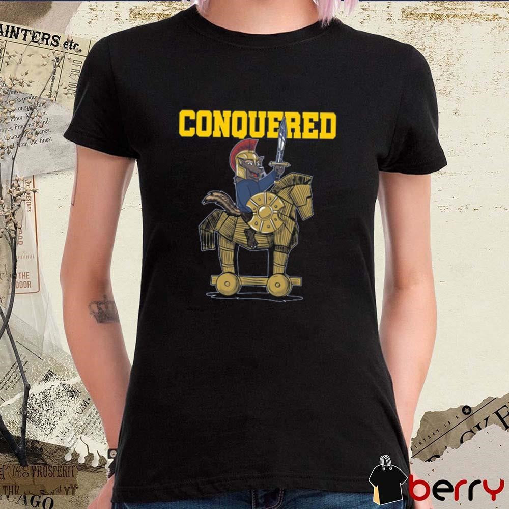 Michigan Wolverines Conquered Pocket t-shirt