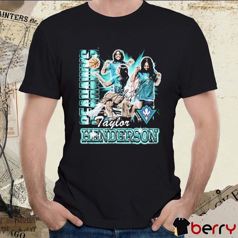 Taylor Henderson UNC Wilmington Seahawks 90s Graphic Signature t-shirt