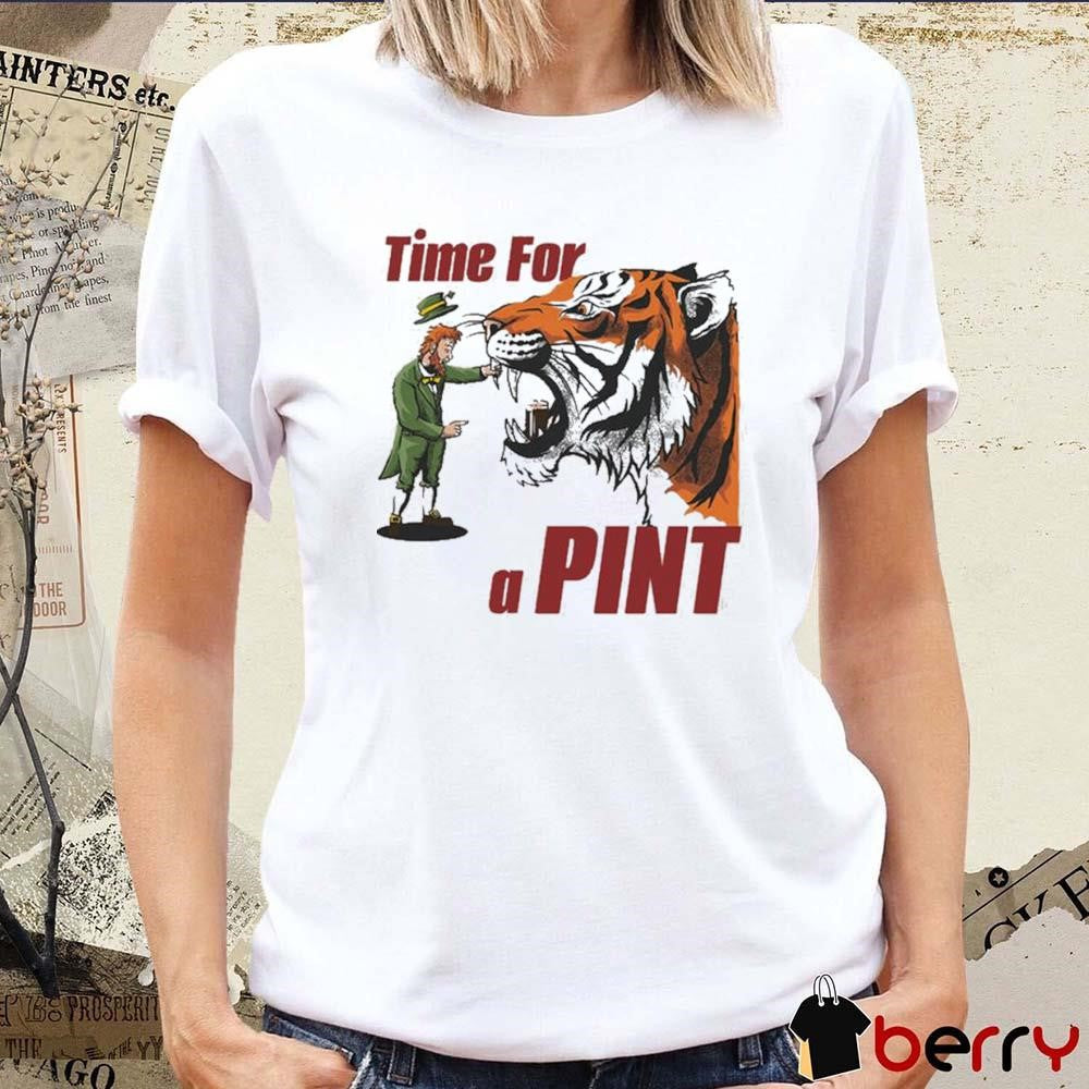 Time For A Pint Saint Patrick’s Day 2025 Tiger t-shirt