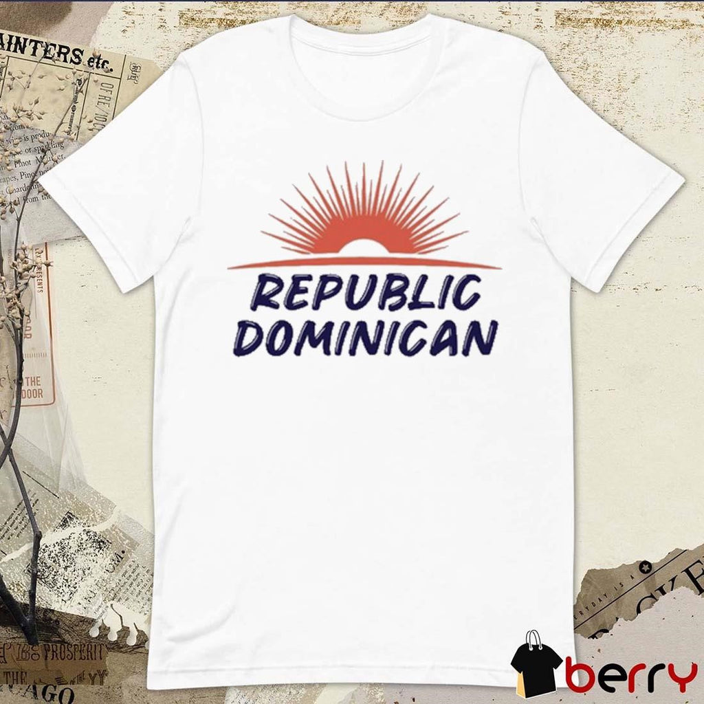 Zack Hample Wearing Republic Dominican t-shirt