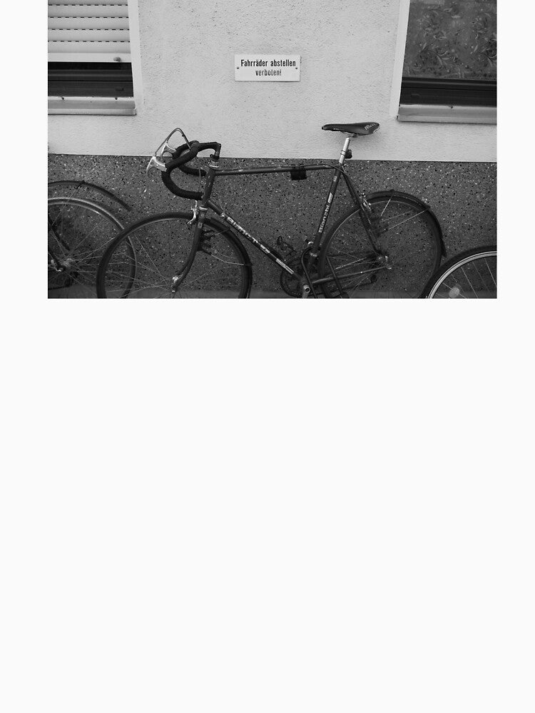 Bicycle parking prohibited by Ventura Photography