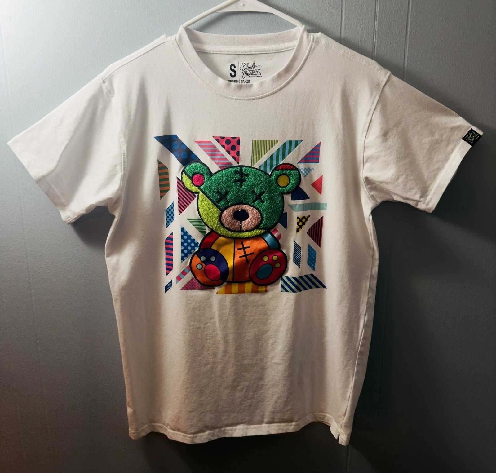 Mens Bleeker & Mercer Abstract Bear T Shirt, White w/ Multicolor Urban 3D Small