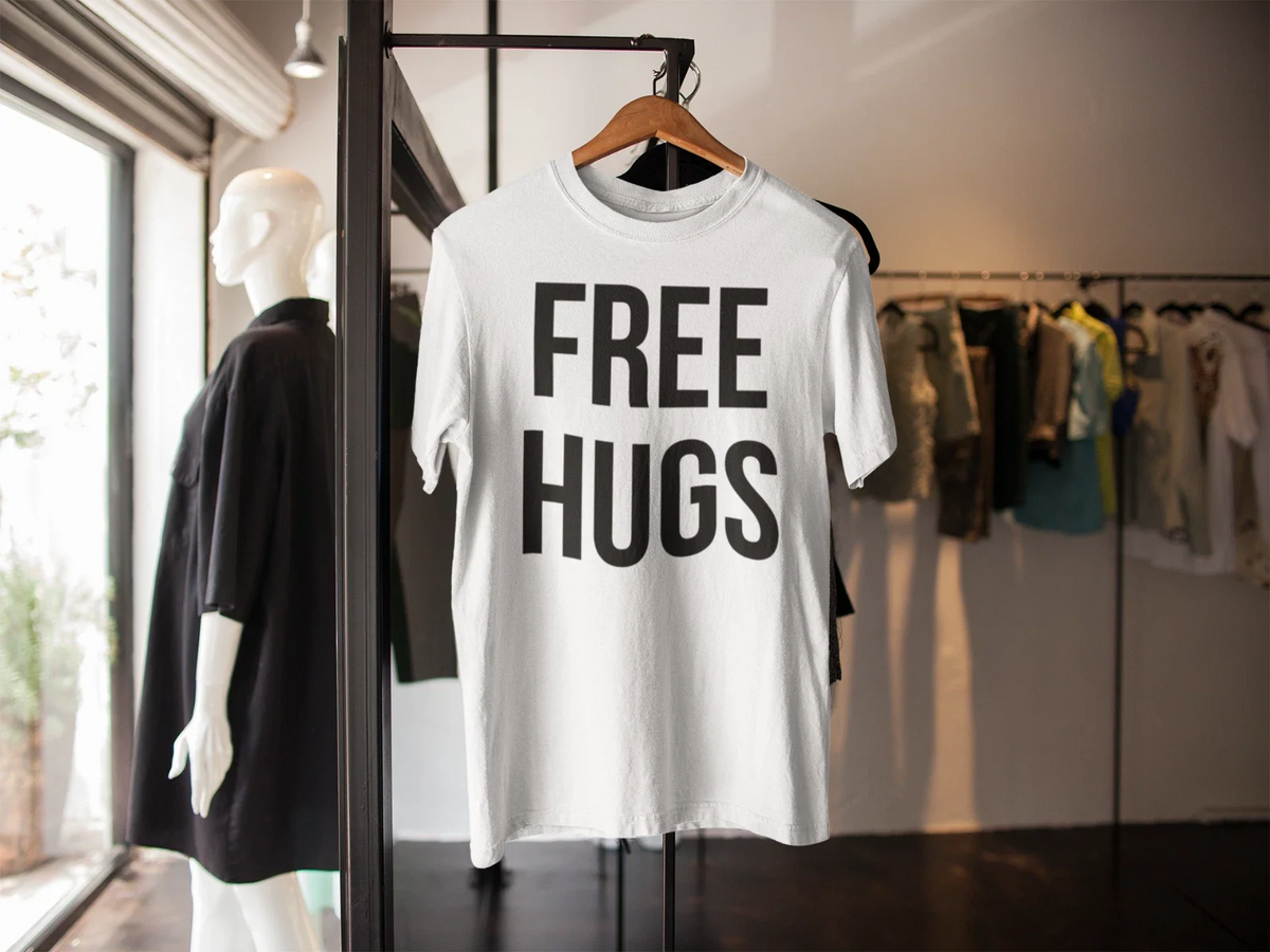 FREE HUGS T-SHIRT FUNNY NOVELTY GIFT PRESENT BOYFRIEND GIRLFRIEND