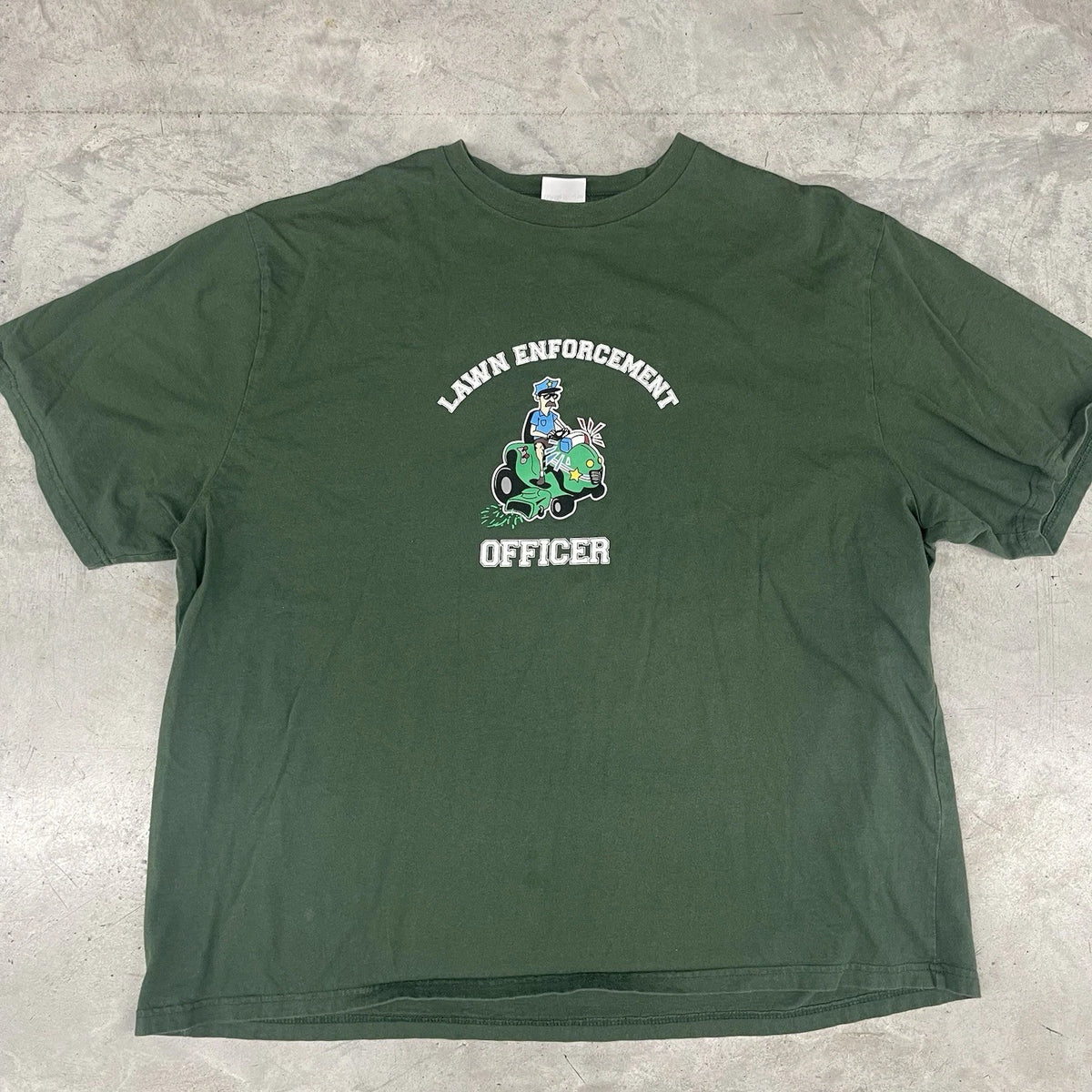 Lawn Enforcement Officer Gardening Lawn Mower Funny  T-Shirt Vintage Size 3XL