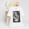 Mona Lisa Stylish Graphic Tee with Artistic Twist