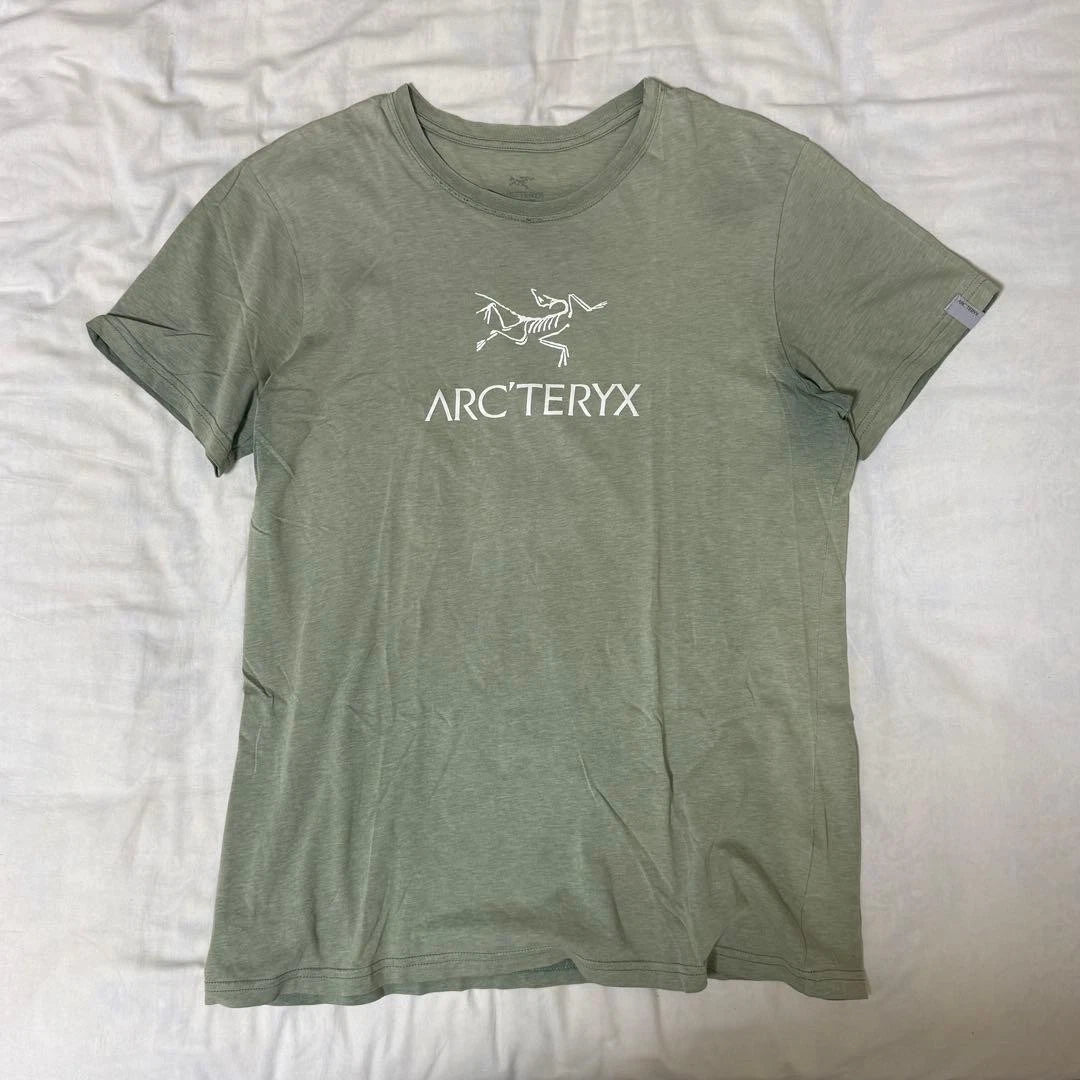Arc'teryx T-Shirt Green Tech Y2K Olive Casual Hiking Shirt Used