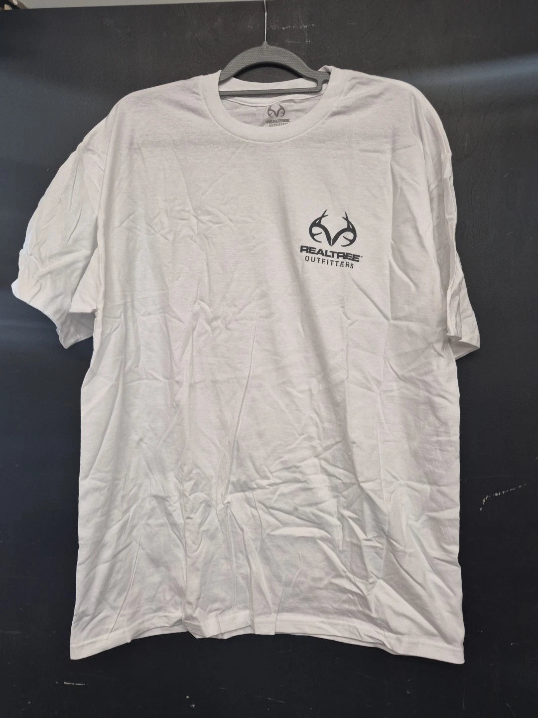 Realtree T-Shirt Sizes vary White Logo Realtree Tee Shirt NWT (116)