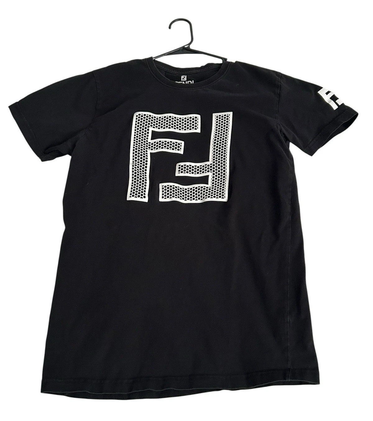 Graphic T-Shirt Stylish Black w/Raised White Lettering Designer Style Mens XL