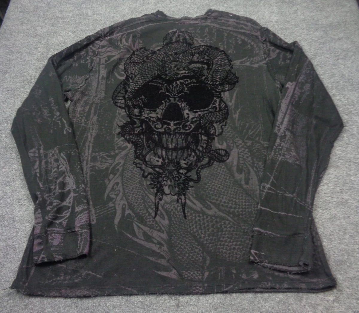 Affliction Thermal Shirt Men XL Gray  Long Sleeve Skull Snake Distressed