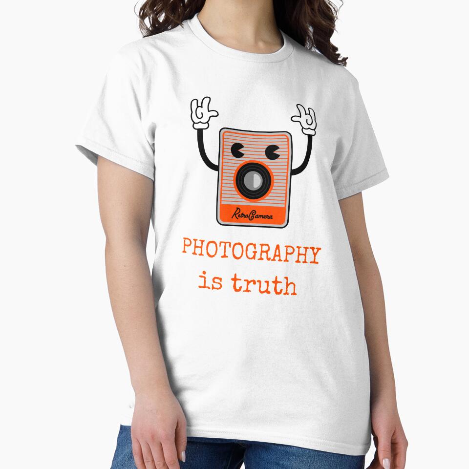 Photography is truth. This is one way of expressing yourself. by PaperDreamPod